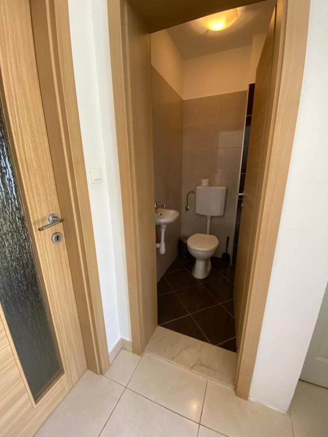Apartman Mila Apartment คาชเตลา ภายนอก รูปภาพ