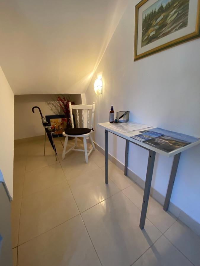 Apartman Mila Apartment คาชเตลา ภายนอก รูปภาพ